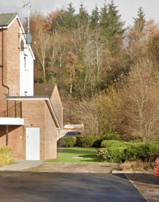 Lovely 1 Bedroom Studio Apartment - Merthyr Tydfil Bagian luar foto